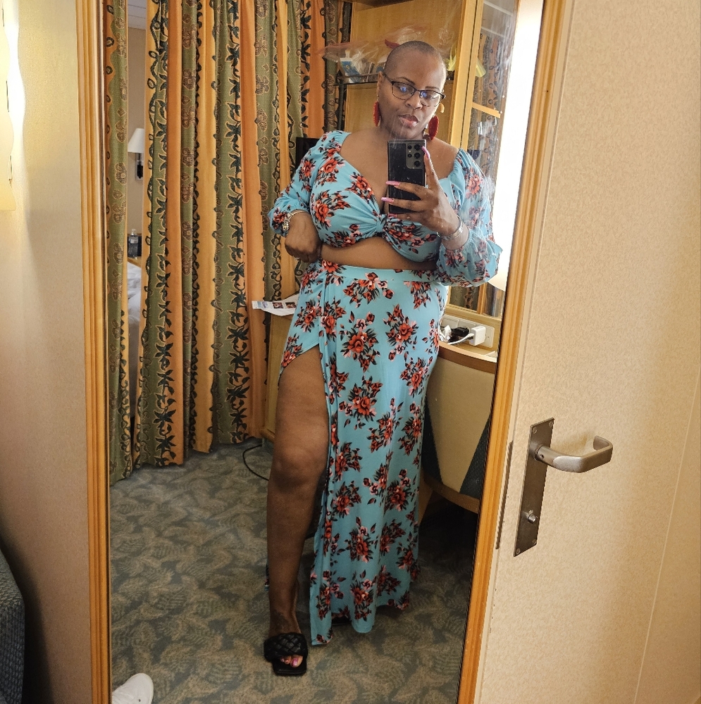 Red Dolls Blue Two Piece Set